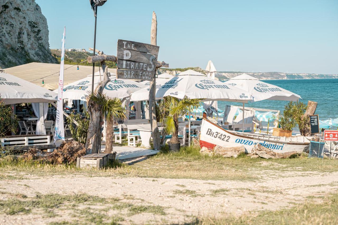 Hotel Divoto Glamping à Balchik Extérieur photo