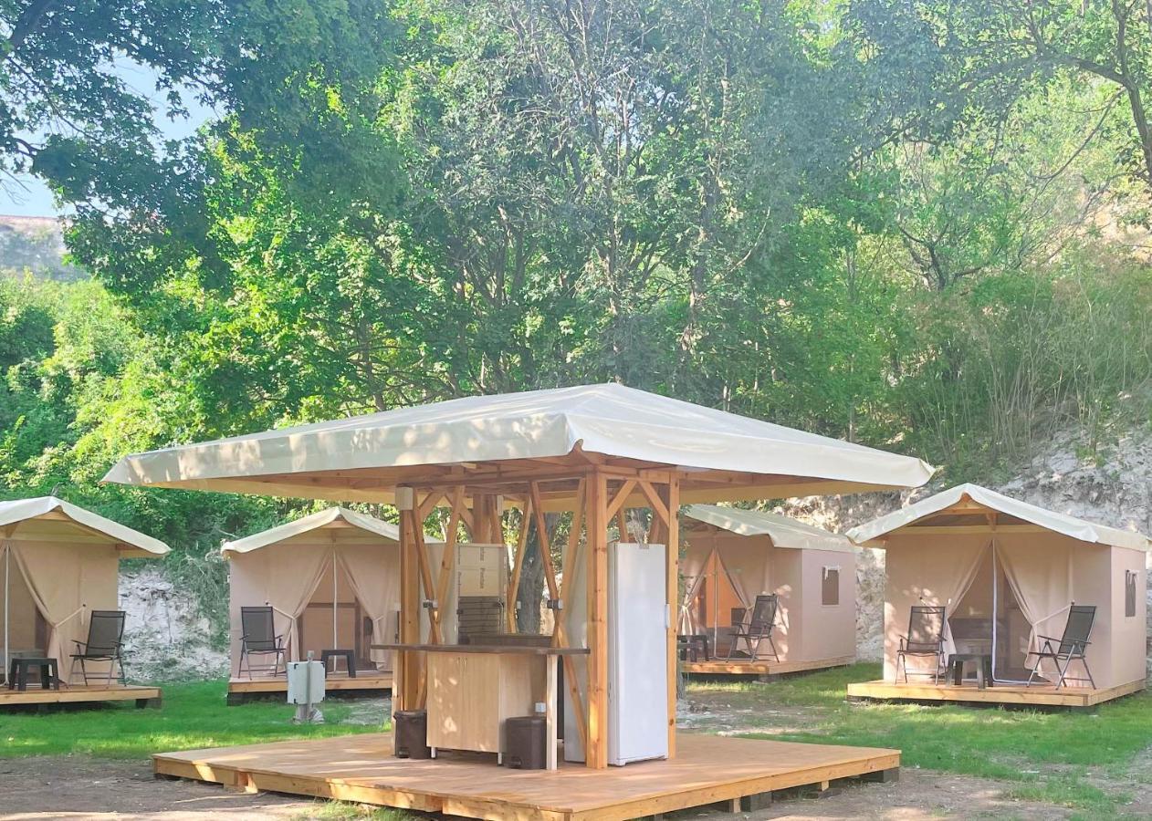 Hotel Divoto Glamping à Balchik Extérieur photo